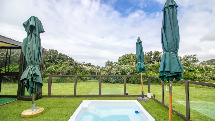 7 Bedroom Property for Sale in Marshstrand Eastern Cape